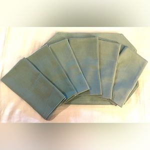 Set Of 6 Linen Napkins and 6 Linen Placemats.